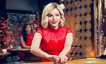 Hình ảnh tổng hợp các môn thể thao phổ biến như bóng đá, bóng rổ, quần vợt và esports, thể hiện sự đa dạng cá cược tại kubet 188 me